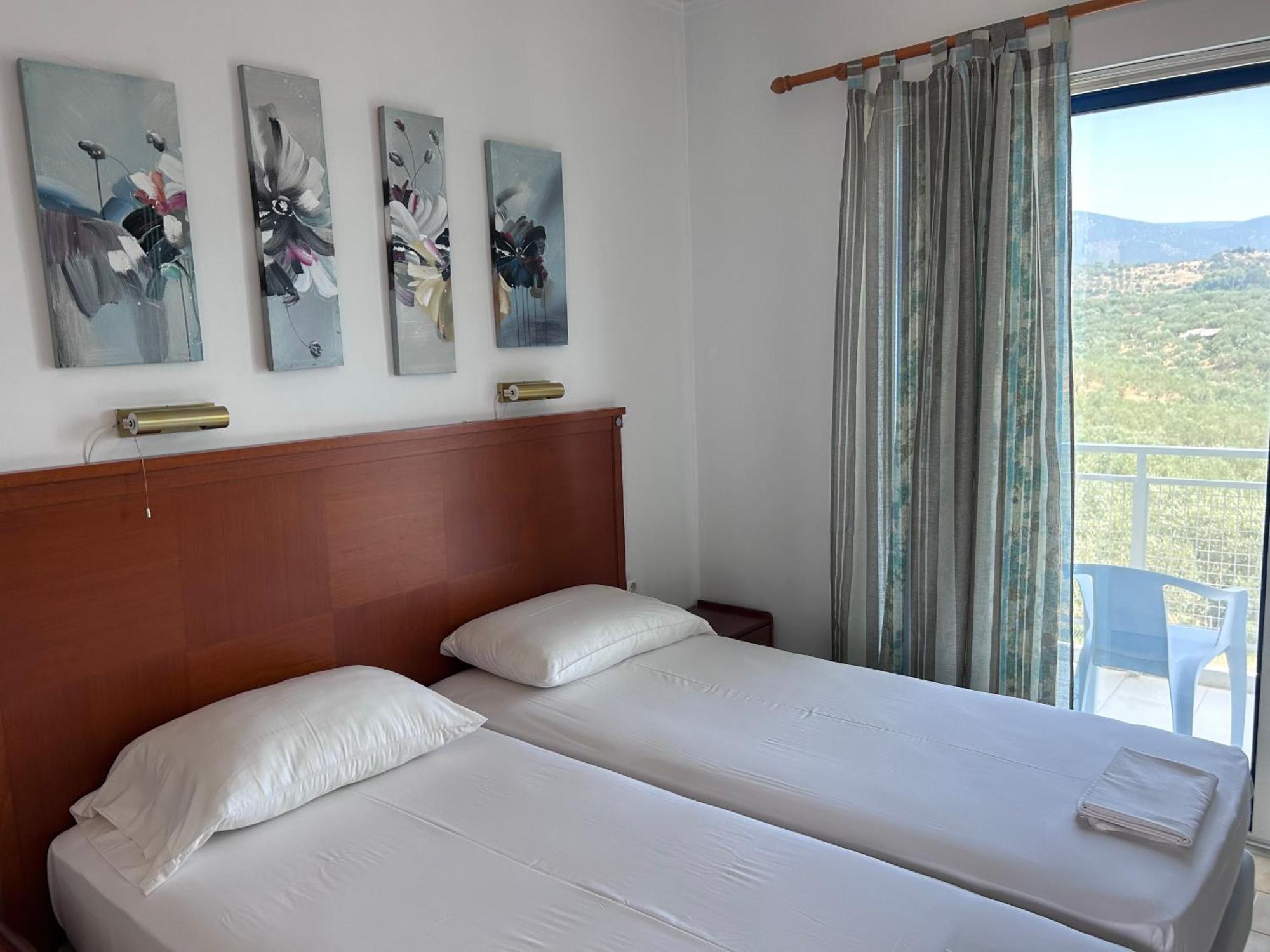 Bay Holiday Hotel & Spa Karavomilos  Екстер'єр фото