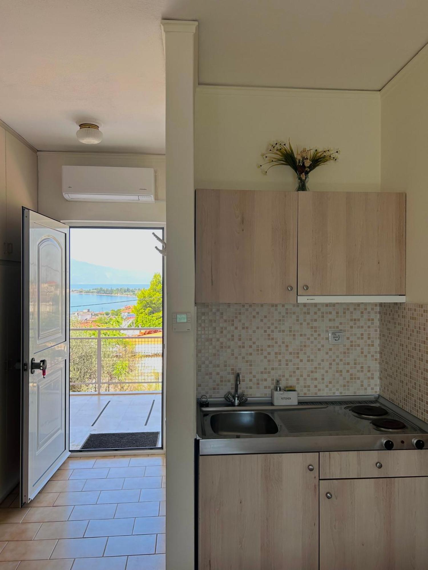 Bay Holiday Hotel & Spa Karavomilos  Екстер'єр фото