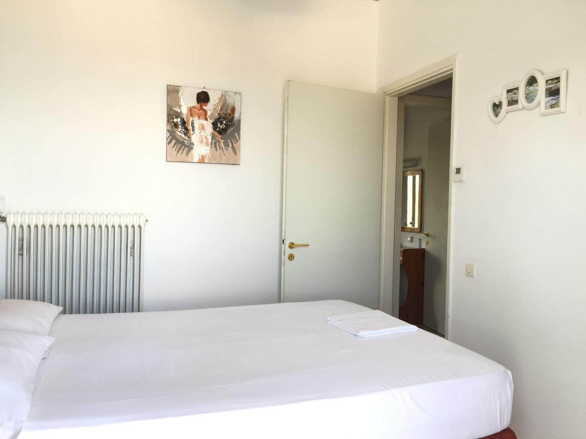 Bay Holiday Hotel & Spa Karavomilos  Екстер'єр фото